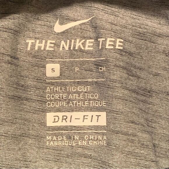 NIKE DRI-FIT SHORT SLEEVE GRAPHIC T-SHIRT BLACK BOY’S YOUTH SMALL. - Picture 6 of 10